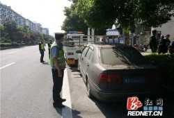 热心爆料市民视频,街头暖心瞬间引网友热议